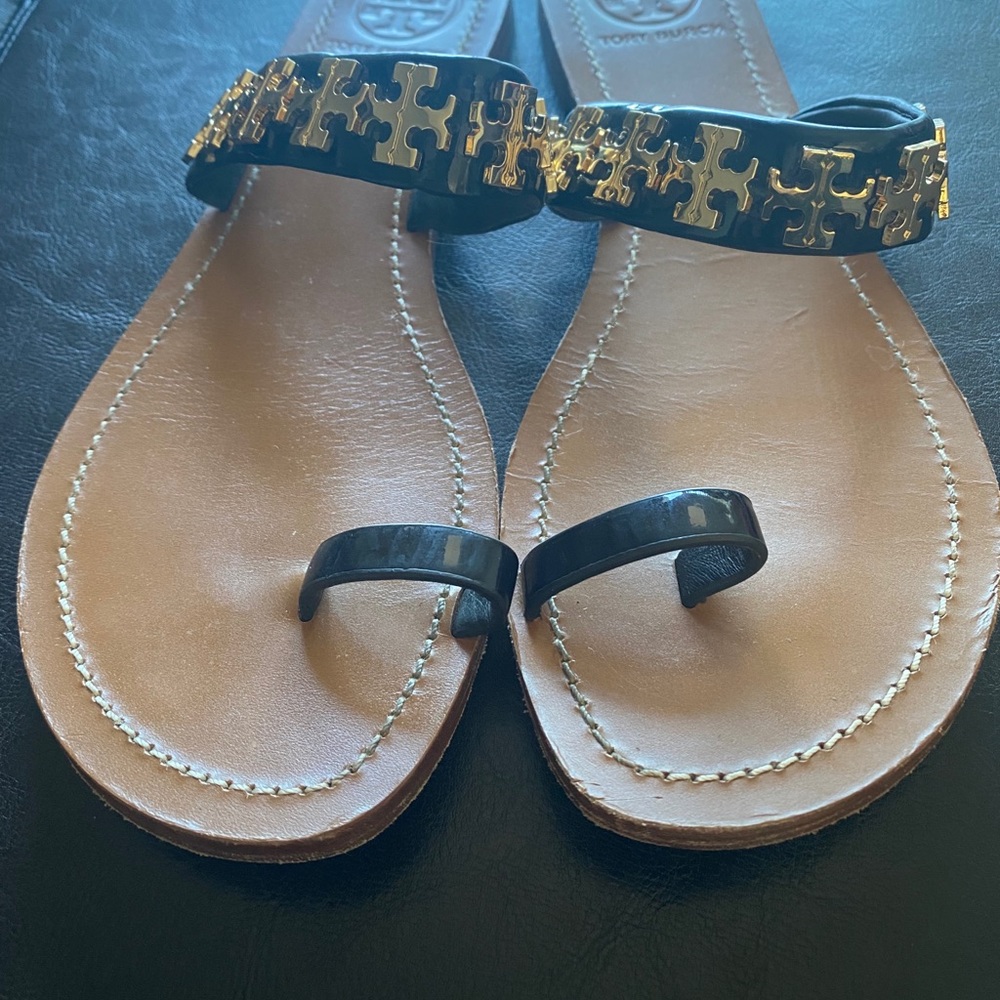 Tory Burch Sandal like new, used a few times